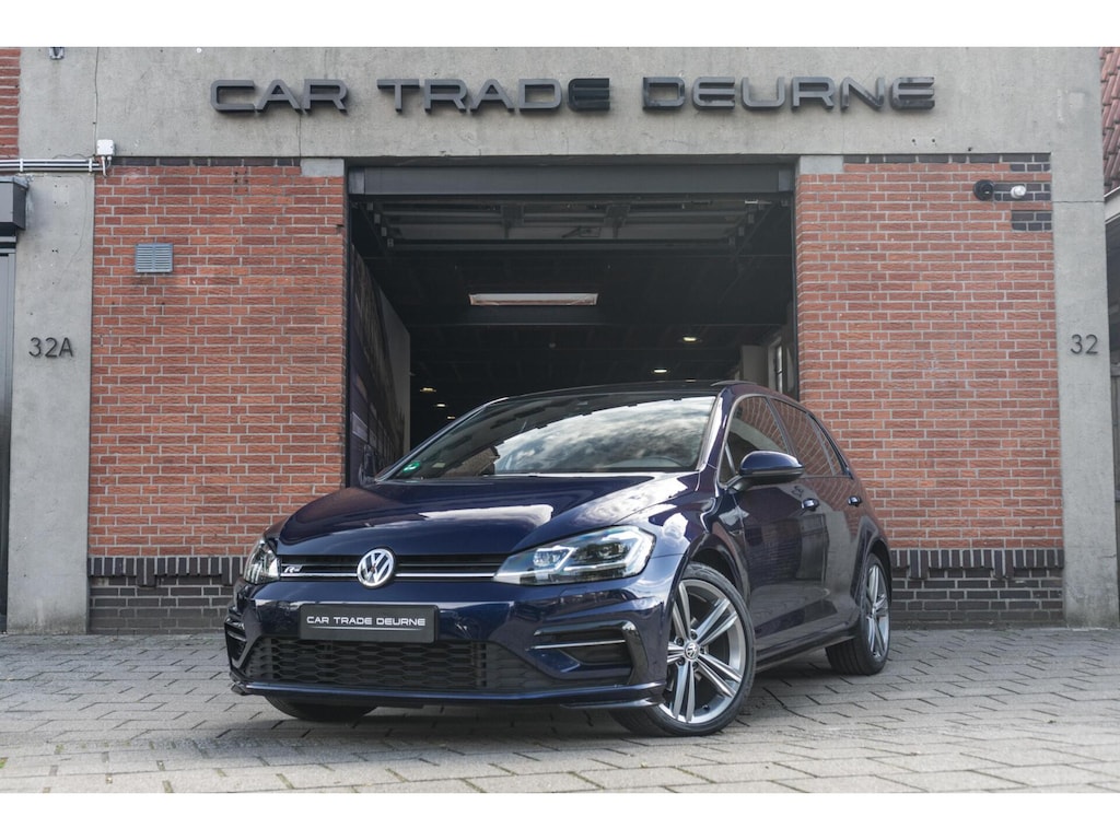 Volkswagen Golf 1.5 TSI Highline R-Line Pano / Camera / ACC