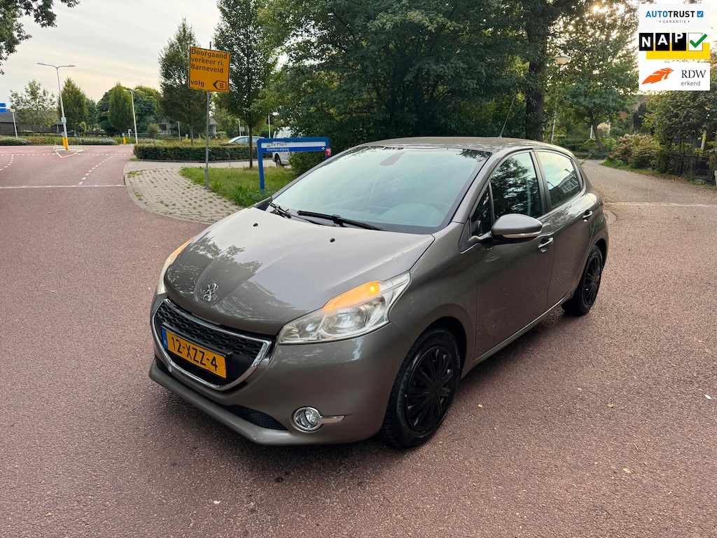 Peugeot 208 1.2 VTi Access|Navigatie|Airco|5deuren|