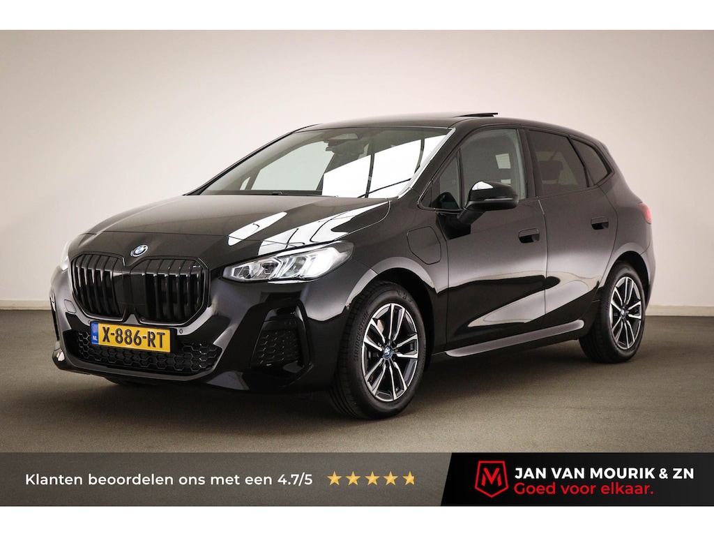 BMW 2-Serie Active Tourer 225e xDrive M-Sport | SOH 96% | PANORAMADAK | STOELVERWARMING | TREKHAAK