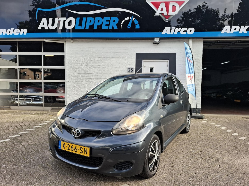 Toyota Aygo 1.0-12V Access /Nieuwe apk met afleverbeurt/Nieuwe koppeling/Airco/All season banden
