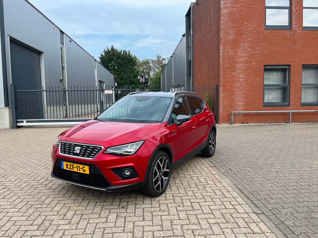 SEAT Arona 1.0 TSI Xcellence Business Intense Automaat