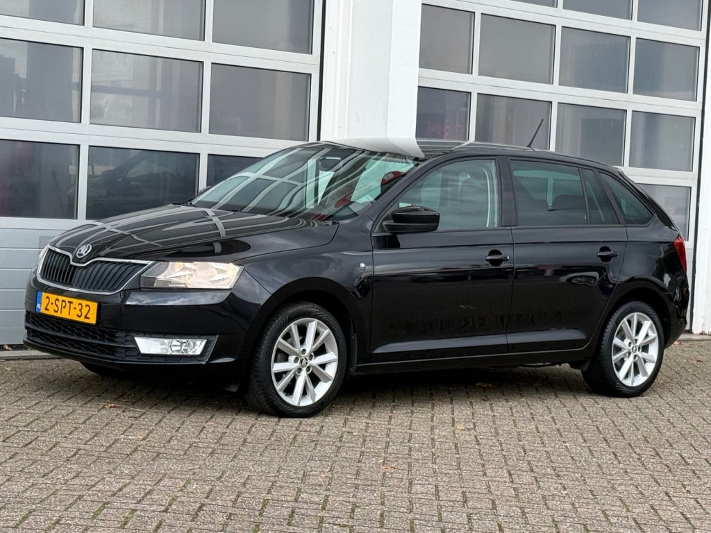 Skoda Rapid 1.2 TSI 86PK Greentech Ambition Airco Navi Cruise Trekhaak