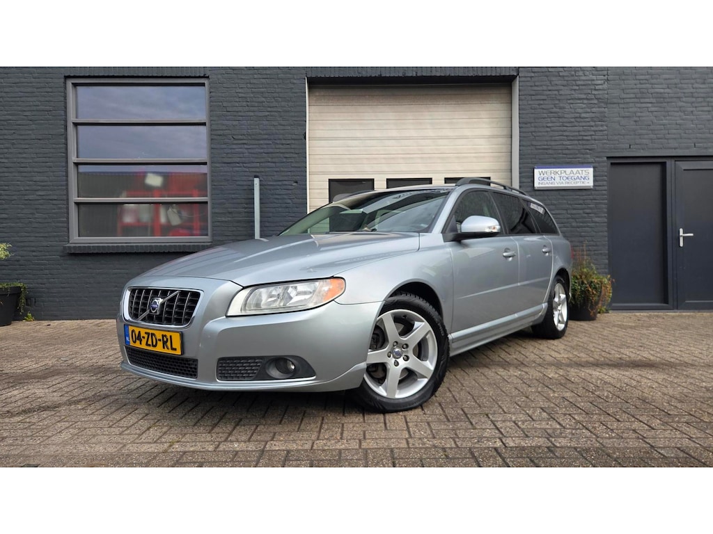 Volvo V70 2.5T Momentum