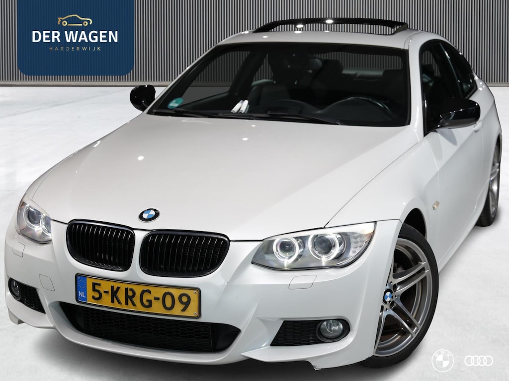 BMW 3-Serie 325i M SPORT / NL AUTO/ 2e Eig / SCHUIFDAK / MEMORY / HIFI / 18"/ 6 CIL.