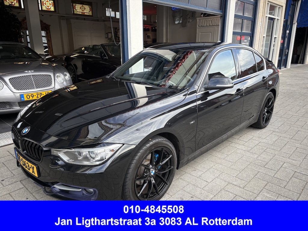 BMW 3-Serie 320i Executive SPORT/CLIMA/NAVI/CRUISE