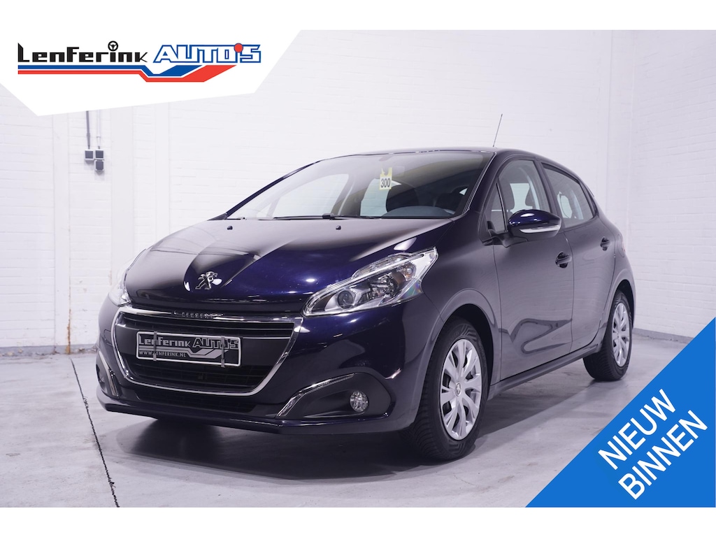 Peugeot 208 1.2 PureTech Blue Lion Airco navigatie NAP stuurbediening bluetooth DAB-ontvangst cruise-controle hoogte verstelbare bestuurders stoel 4-seizoenen banden PDC-achter