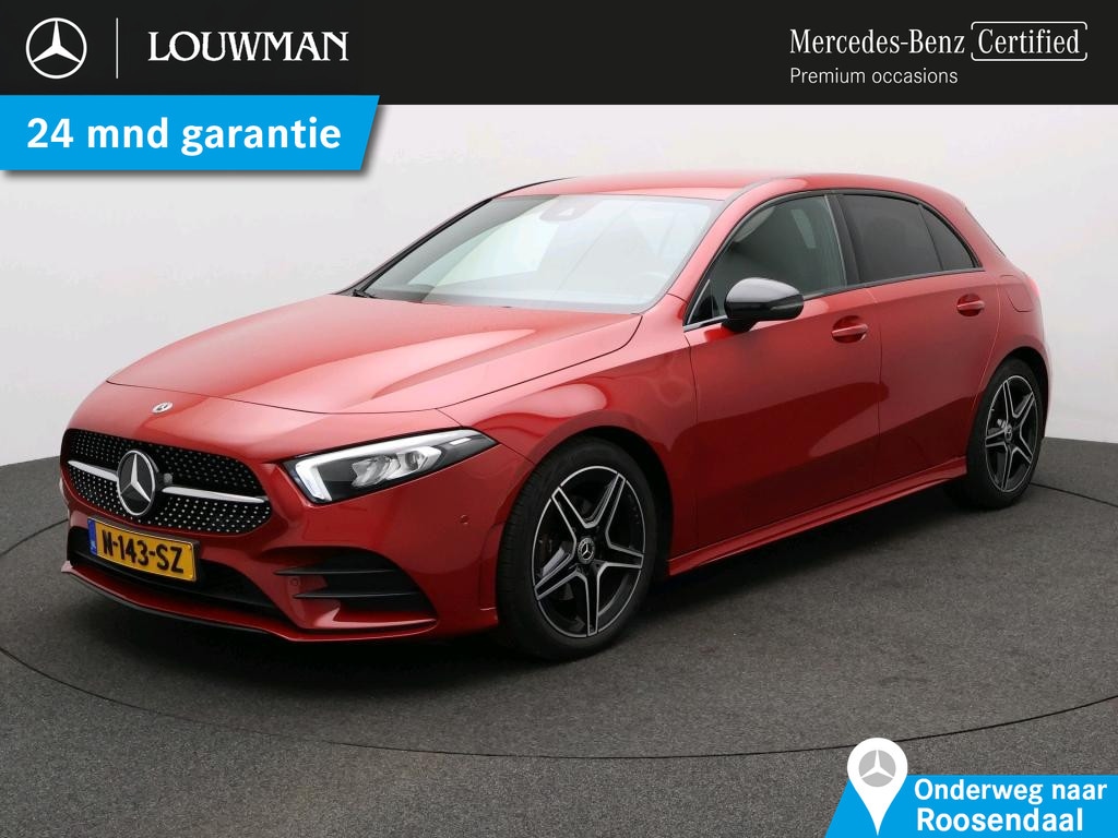 Mercedes-Benz A-klasse 180 AMG Nightpakket | Sfeerverlichting | Stoelverwarming | DAB | LED | Parkeerpakket met Camera | Inclusief 24 maanden Mercedes-Benz Certified garantie voor Europa.