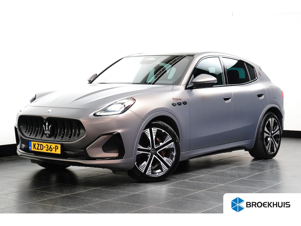 Maserati Grecale AWD Folgore 105kWh l Luchtvering l 360 gr Camera l High End Sound l Panoramadak l Stoelverkoeling l 20" Lm-velgen l