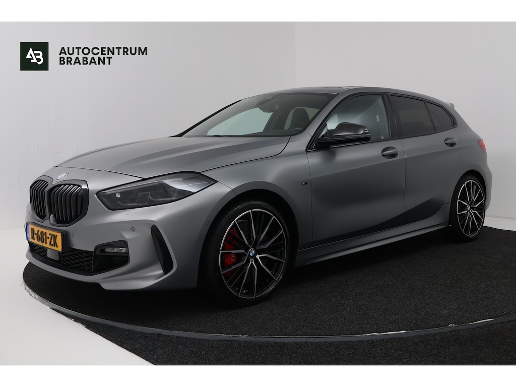 BMW 1-Serie 118i Introduction Edition (PANORAMADAK, STOELVERWARMING, HK AUDIO, CAMERA, DEALER ONDERHOUDEN))