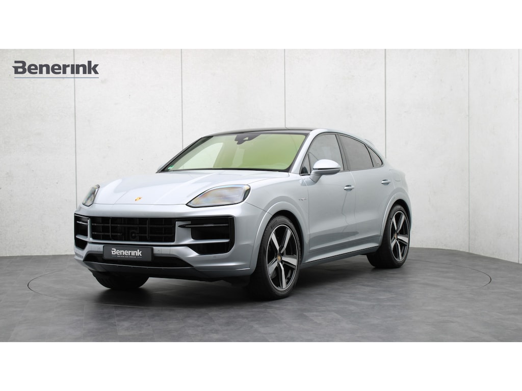 Porsche Cayenne Coupé 3.0 E-Hybrid SportDesign | Burmester 3D | Head-up | Sportuitlaat | Panoramadak | Trekhaak | Achterasbesturing