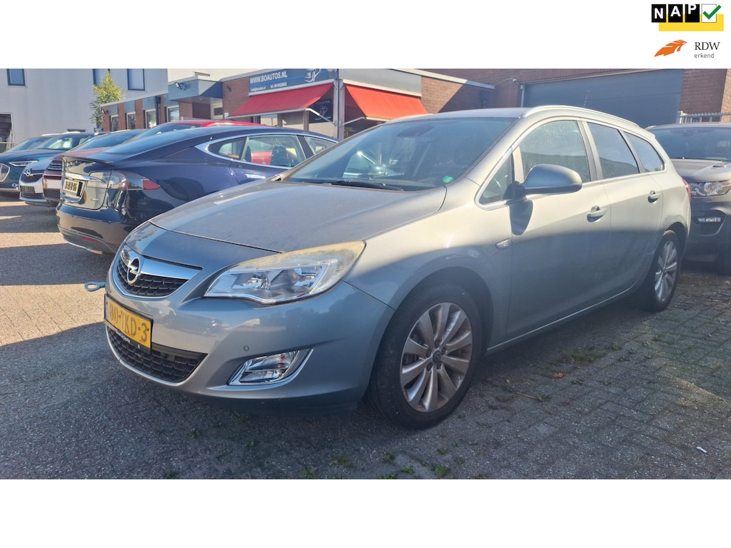 Opel Astra Sports Tourer 1.4 Turbo Cosmo