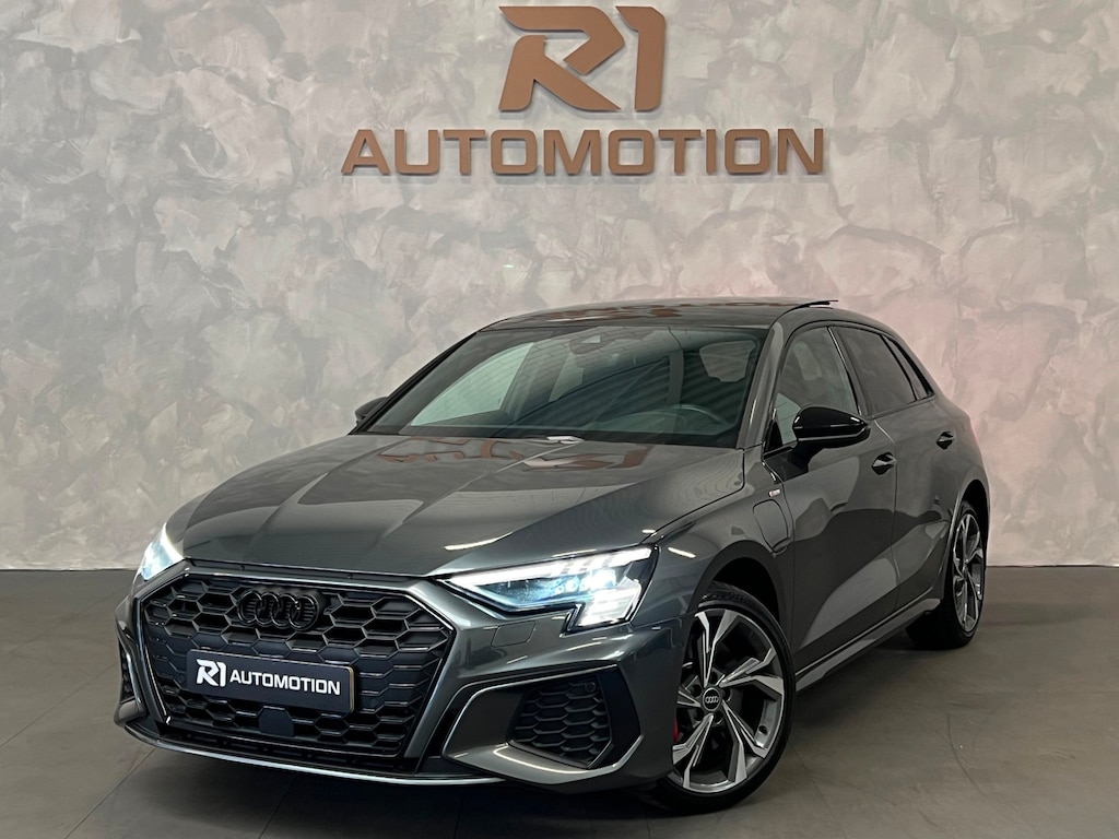 Audi A3 Sportback 45 TFSI e 3x S LINE Competition PANO|MASSAGE|MATRIX|SFEERVERLICHTING|B&O|CAMERA|KEYLESS|STOELVERW|ELEKTR KLEP