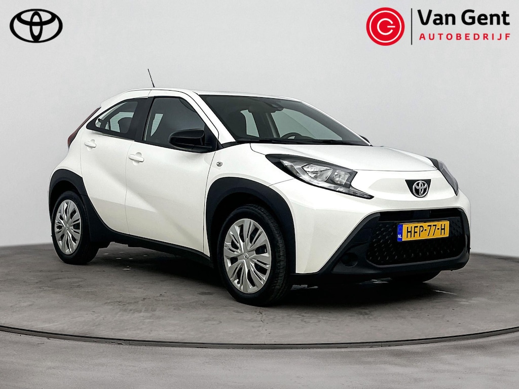 Toyota Aygo X 1.0 VVT-i MT Play | Apple Carplay / Android Auto | Adaptive Cruise | Airco | Camera | Rijstrooksensor