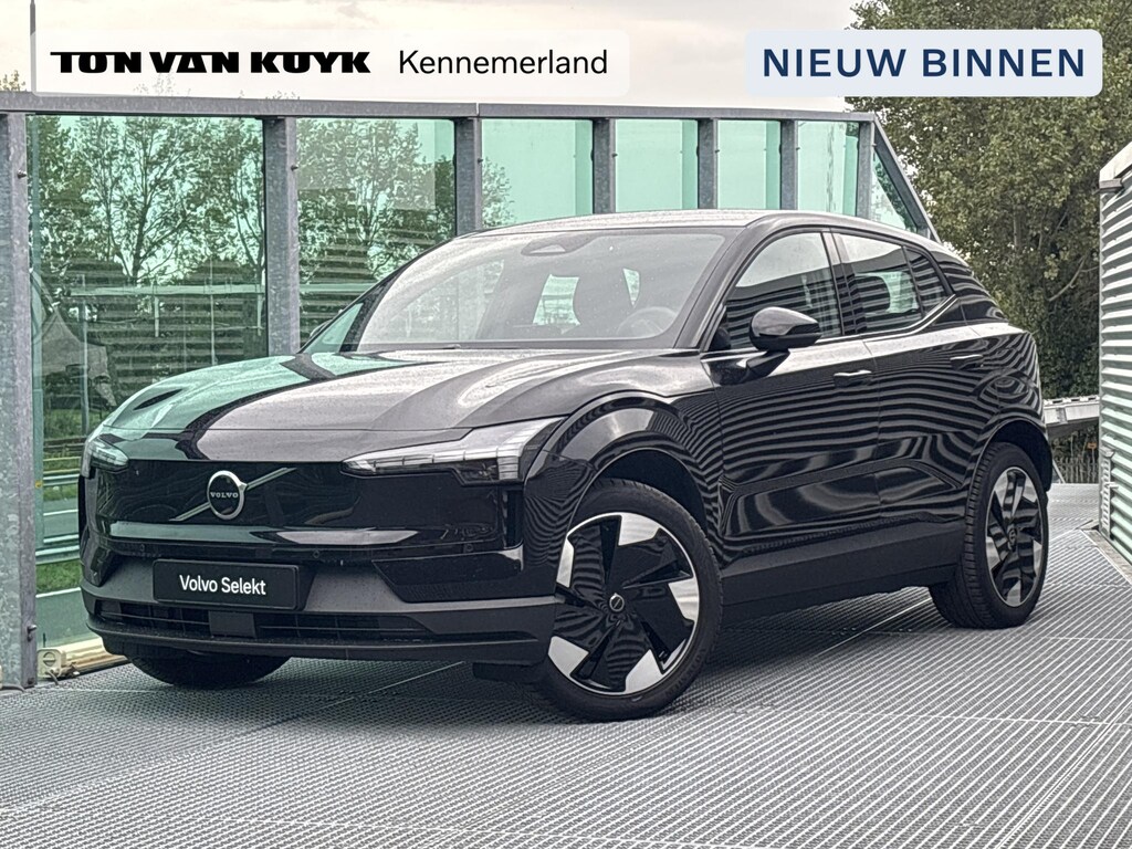 Volvo EX30 Single Motor Extended Range Plus 69 kWh Automaat, Climate line, Stoelverwarming, Stuurverwarming, 19 inch wielen, Driver assist, Pilot assist, Adaptive cruise, BLIS, Parkeercamera