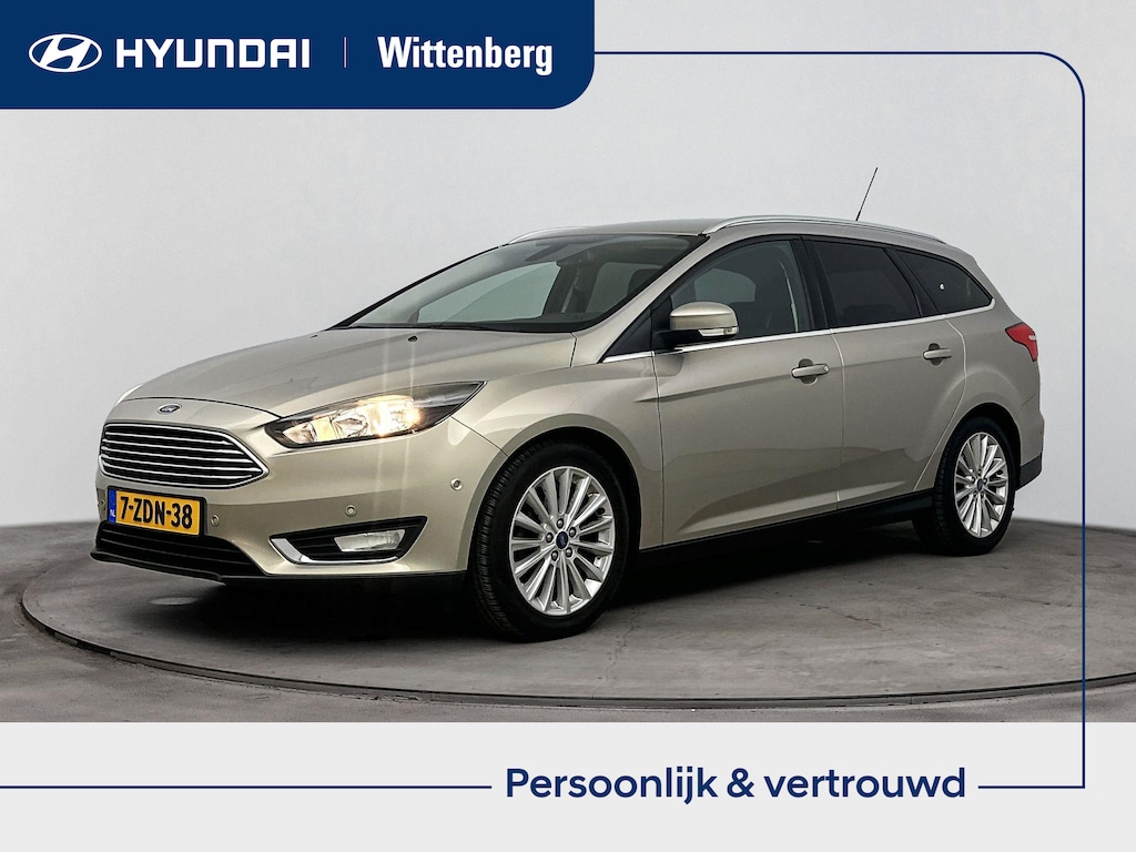 Ford Focus Wagon 1.0 TITANIUM EDITION | TREKHAAK | ALL SEASONS | NAVI | CLIMA | CRUISE | 17'' LM VELGEN | PRIVACY GLASS |