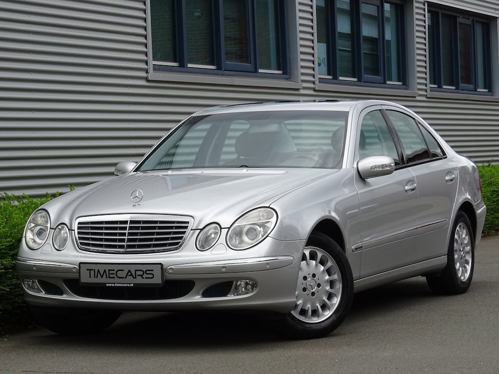 Mercedes-Benz E-klasse E 240 Elegance Automaat Youngtimer