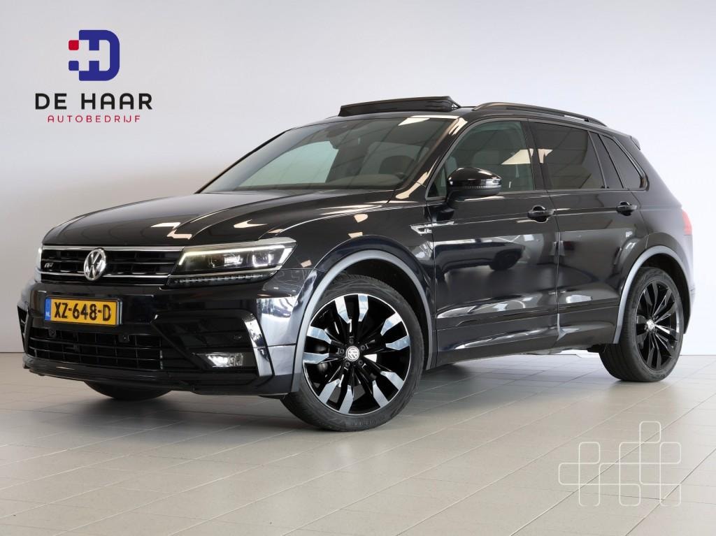 Volkswagen Tiguan 1.5 TSI ACT R-Line - Schuif/Kanteldak - Trekhaak - Stoelverwarming