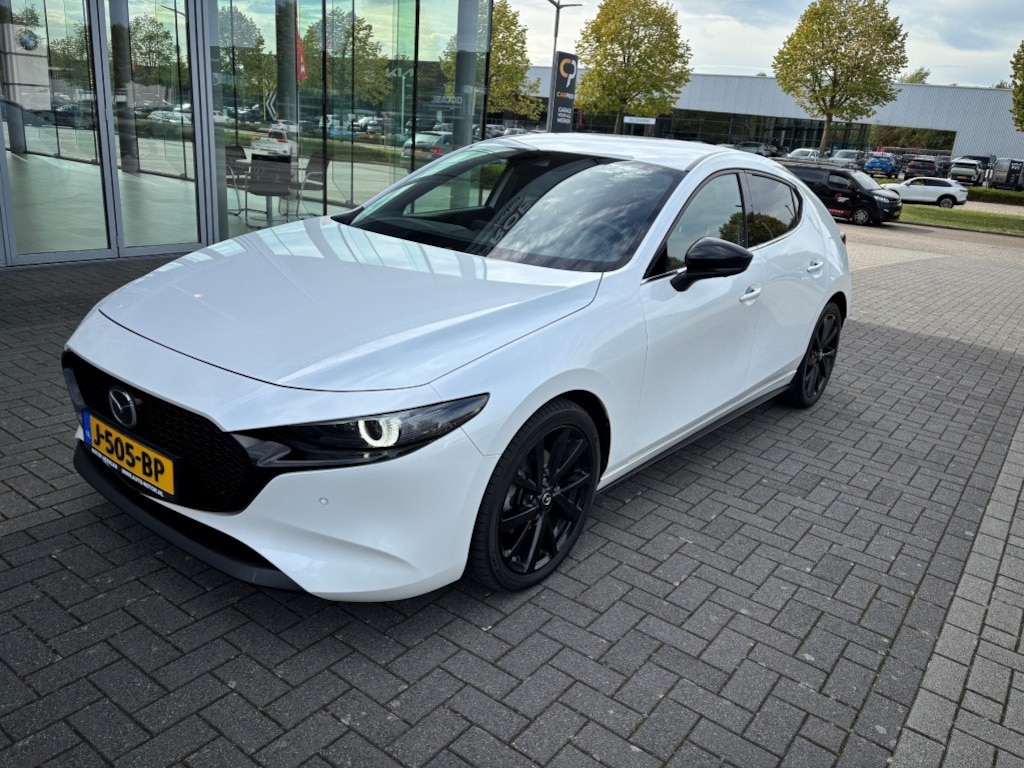 Mazda 3 2.0 e-SkyActiv-X M Hybrid 180 Luxury | Leder | Navi | 360 | Pdc