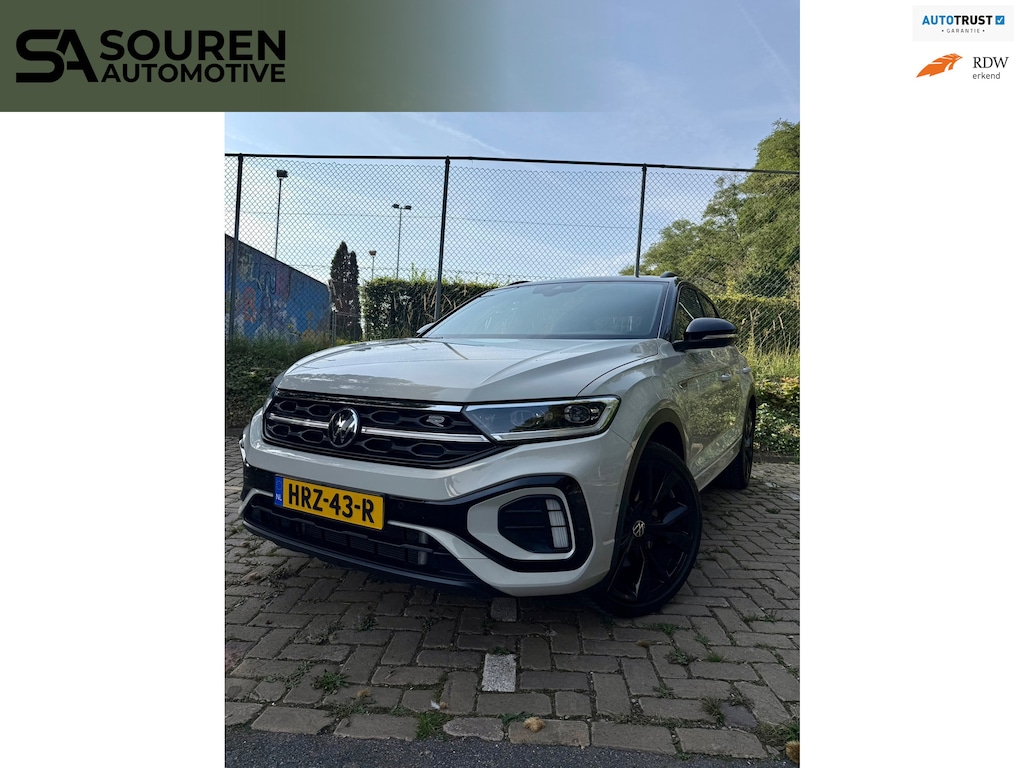 Volkswagen T-Roc 1.5 TSI / DSG automaat / R-LINE / IQ Light / Pano / Navi / Acc / Line / Keyles / CarPlay-Andriod auto