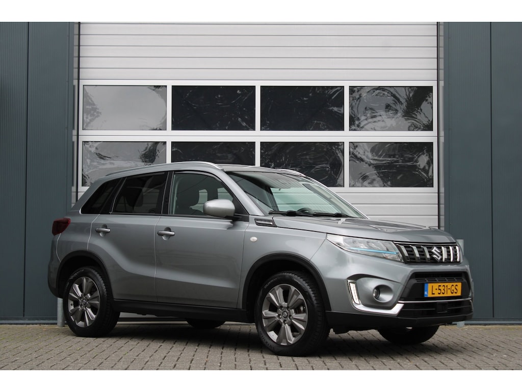 Suzuki Vitara 1.4 Boosterjet Select Smart Hybrid ACC/Camera/Stoelverwarming/Lane.Assist/Dodehoek/Carplay/LED/17"LM/Trekhaak/Dealer