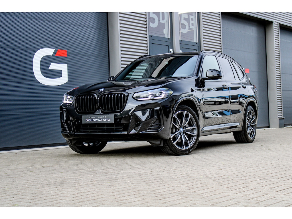 BMW X3 XDrive30e High Executive M-Sport | LED | Trekhaak elek. | Stuurverwarming | Camera