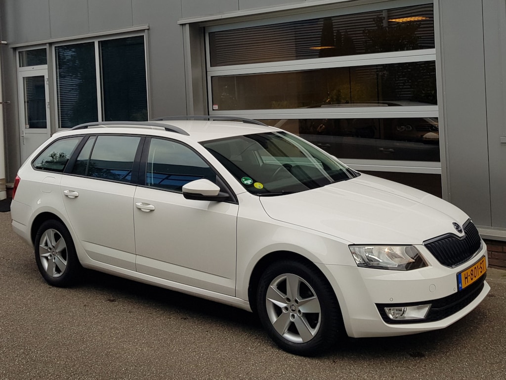 Skoda Octavia Combi 1.6 Tdi 167.310Km Navi Ecc Cruise Pdc v/a