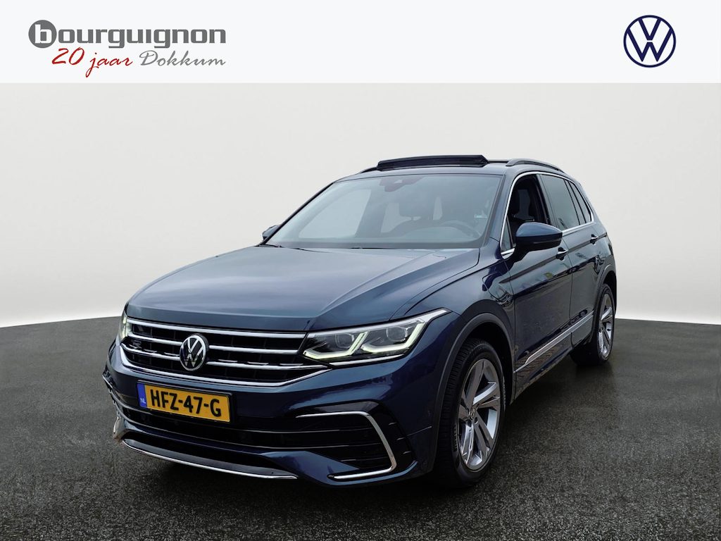 Volkswagen Tiguan 1.4 TSI eHybrid R-Line Business+ | 245Pk | Trekhaak | Pano Dak | HUD | Winter Pakket |