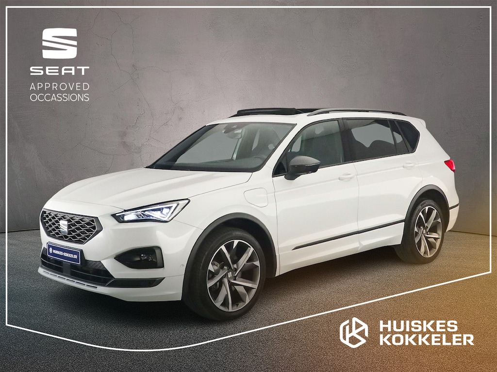 SEAT Tarraco FR Business Intense 1.4 TSI eHybrid 245pk DSG Automaat Trekhaak, Panoramadak, Navigatie, Achteruitrijcamera, LED koplampen, Stoelverwarming