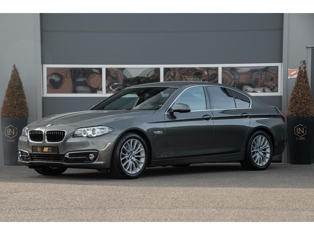 BMW 5-Serie 520i High Executive | HUD | Memory | Camera