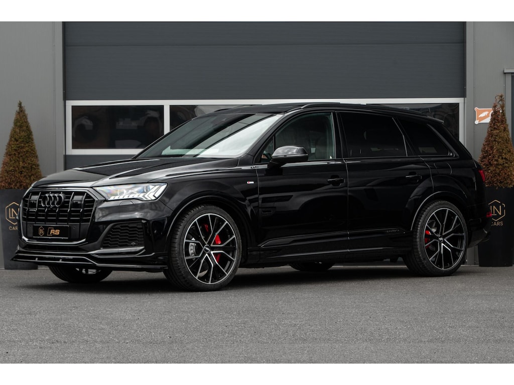 Audi Q7 55 TFSI e Quattro | Pano | Black| RS Zetels