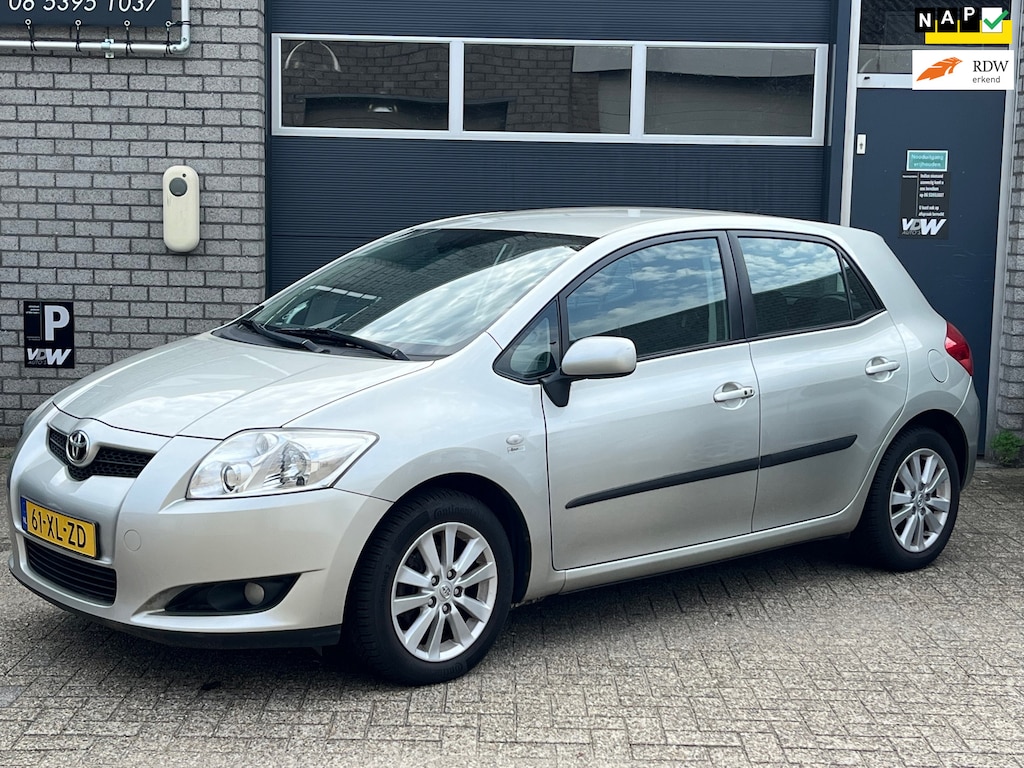 Toyota Auris 1.6-16V Luna Business CLIMA TREKHAAK APK N.A.P.