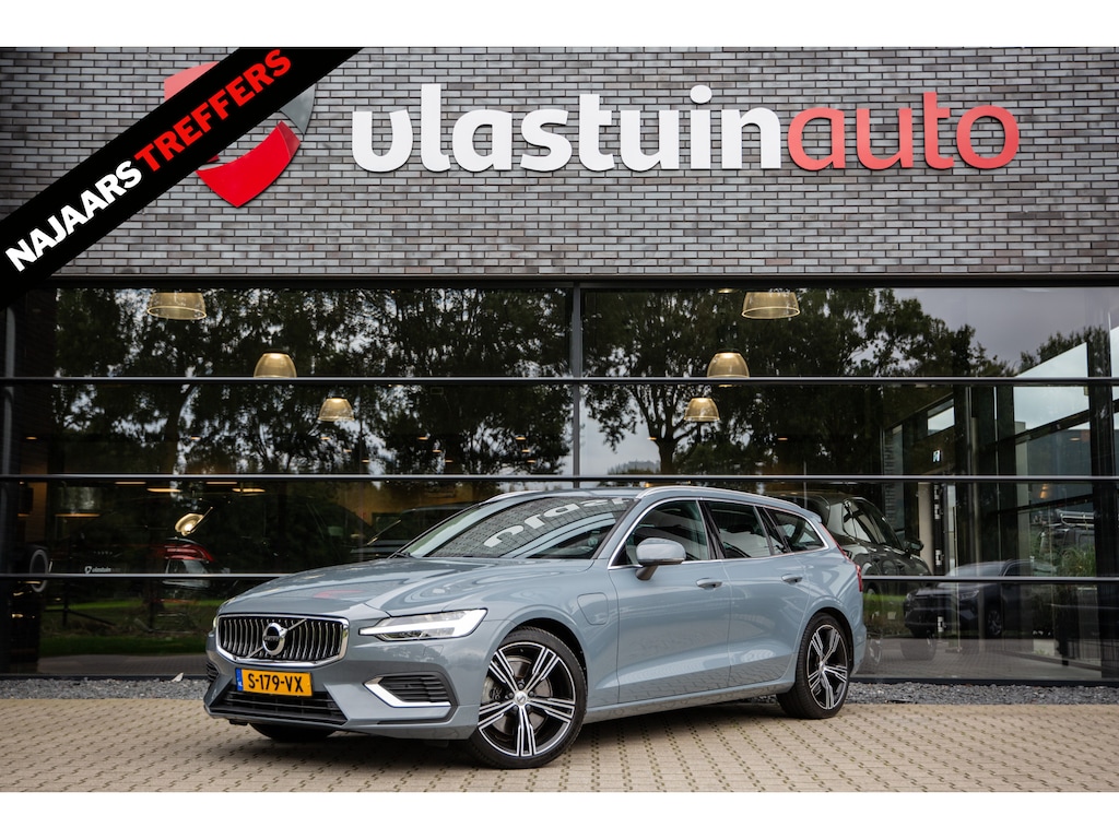 Volvo V60 2.0 T8 Recharge AWD R-Design , Trekhaak, Cruise control, Achterstoelen verwarmd,