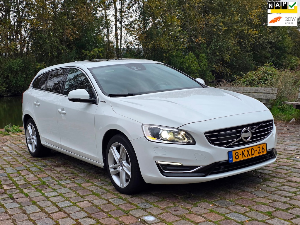 Volvo V60 2.4 D6 AWD Plug-In Hybrid Summum Automaat eigenaar dealer onderhouden leerbekeleding stoelverwarming opendak navi