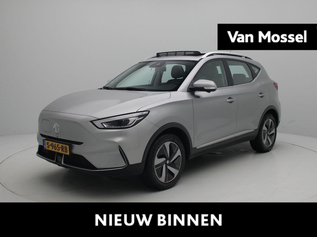 MG MG ZS EV Long Range Luxury 70 kWh | Apple Carplay/Android Auto | Panoramadak | Lederen Bekleding | Achteruitrijcamera | Trekhaak |