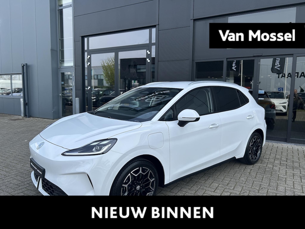 MG MG4 EV Urban Premium 54 kWh Apple Carplay/ Android Auto | Navi | ACC | 360° CAM | Warmtepomp | Stoel+ Stuurverwarming| 17"LMV | DAB | Sfeer Verlichting | DEMO|