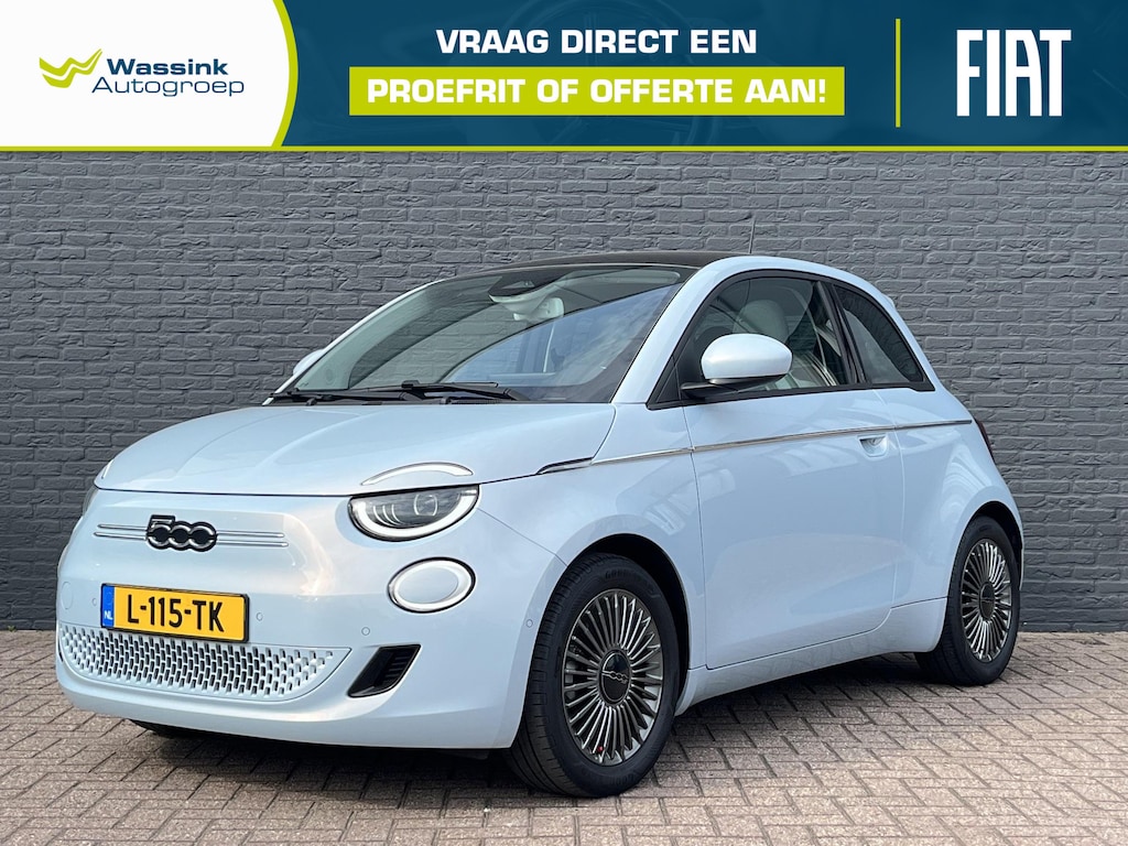 Fiat 500 Icon 42 kWh SOH 92,8% | Stoelverwarming | Glazendak | Sensoren Voor + Achter | Camera | Adaptive Cruise Control | Navigatie | CarPlay |