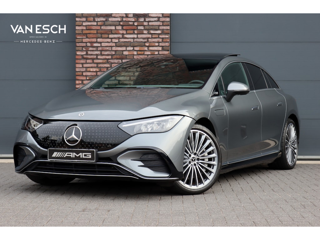 Mercedes-Benz EQE 300 AMG Line 90 kWh | Luchtvering | Distronic | Panoramadak | Memory | Warmtepomp | Keyless Go | Camera | Dodehoekassistent |