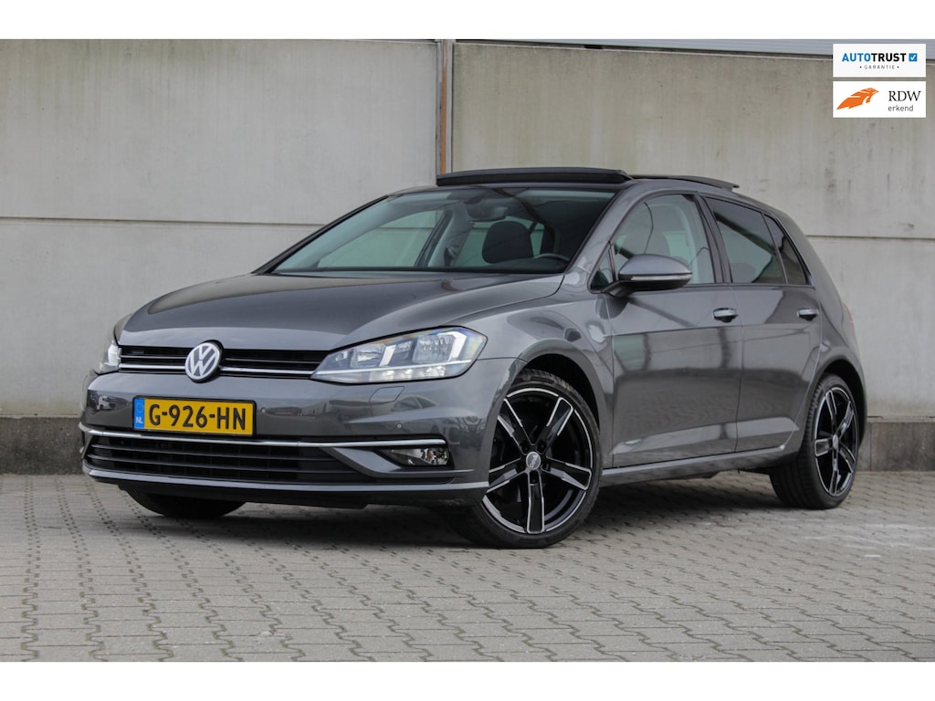 Volkswagen Golf 1.4 TSI Comfortline - ACC - Pano - Camera - Stoelverw.