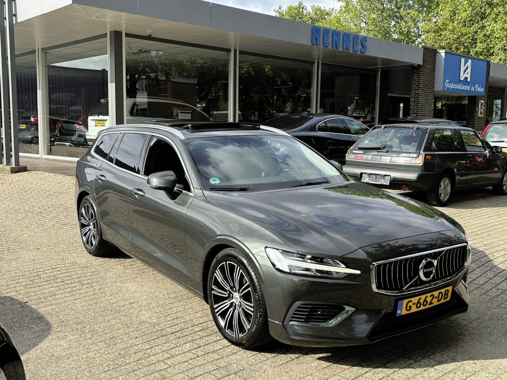 Volvo V60 T8 AWD Inscription Pano MASSAGE Ventilatie Pilot Assist