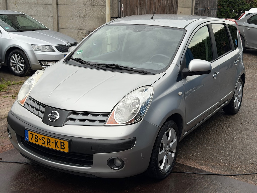Nissan Note 1.6 First Note Automaat Clima Cruise Trekhaak Aangepast voor Minder Validatie Stoel Omhoog Bestuurderkant