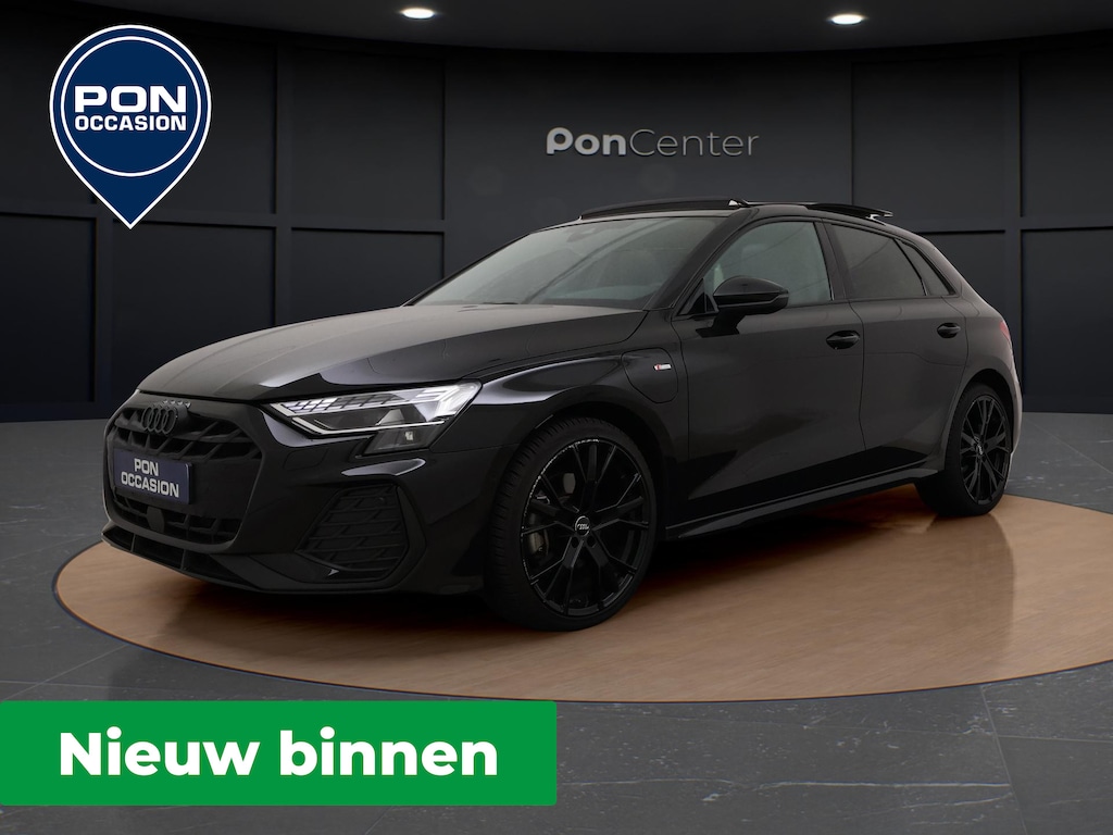 Audi A3 Sportback 40 TFSIe S-line | Pano Dak | Camera | ACC | Stoelverwarming | Sportstoelen | Carplay | Getint Glas | 17'' |