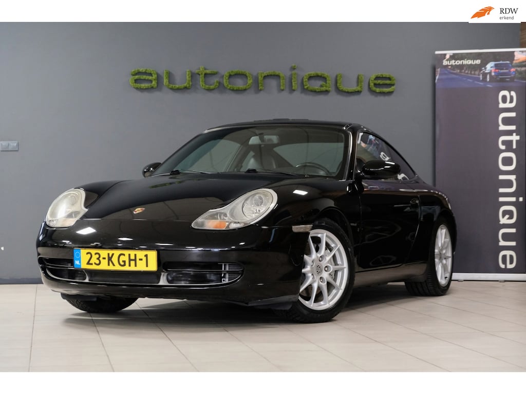 Porsche 911 (996) 3.4 Coupé Carrera 4 - manual
