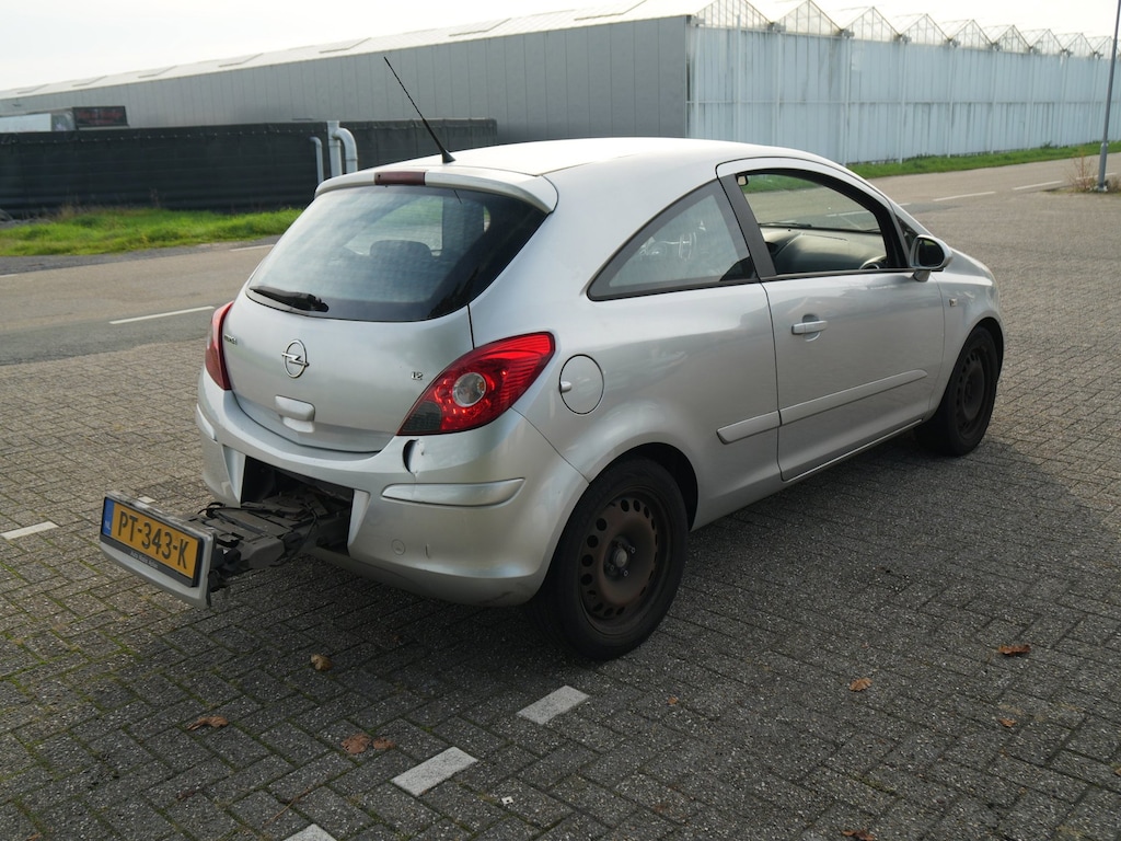 Opel Corsa 1.2-16V Essentia Fietsendrager Airco