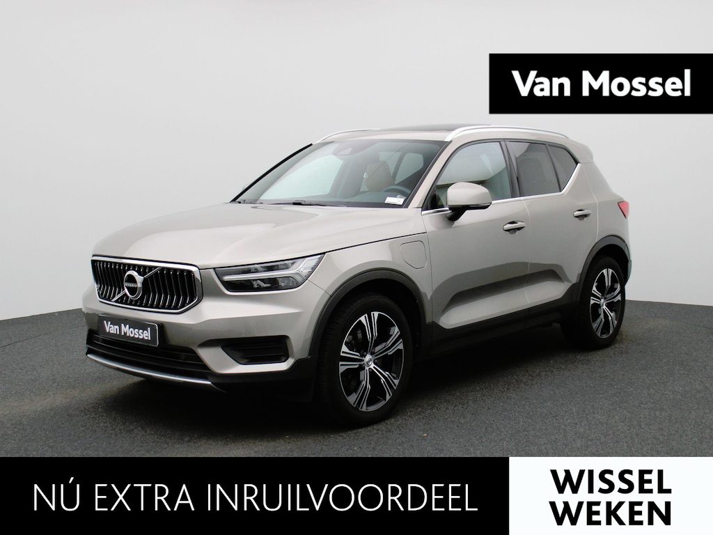 Volvo XC40 T4 PHEV Inscription Aut. | PANORAMADAK | LEER | CAMERA | TREKHAAK | STOELVERWARMING