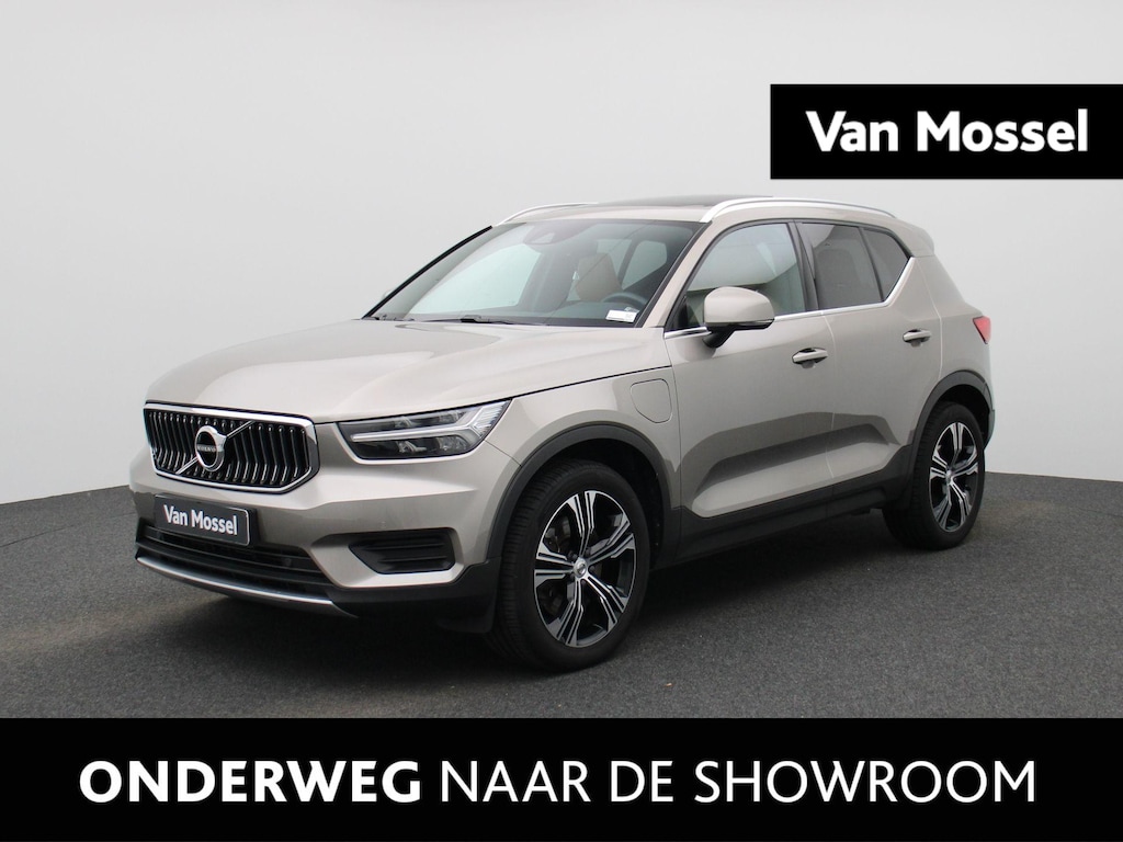 Volvo XC40 T4 PHEV Inscription Aut. | PANORAMADAK | LEER | CAMERA | TREKHAAK | STOELVERWARMING