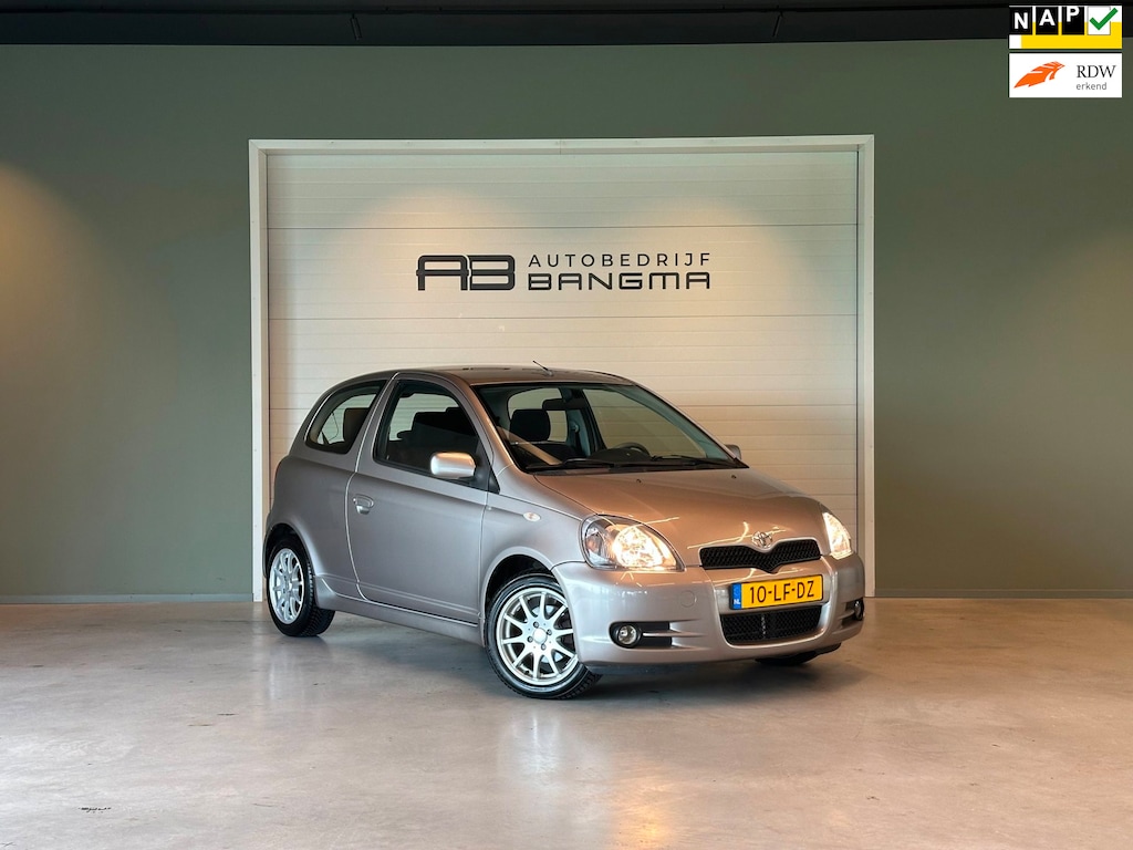 Toyota Yaris 1.5-16V VVT-i T-SPORT-uitv|ISOFIX|TREKHAAK|MP3+WMA-aansluiting|NIEUWE APK+ONDERHOUDSBEURT BIJ AFLEVERING|NL-AUTO|NAP