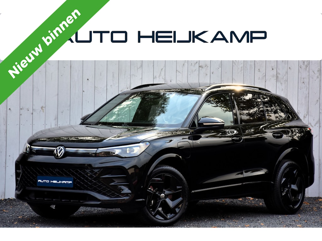 Volkswagen Tiguan 1.5 eHybrid R-Line Edition | Pano-dak | Camera | BTW |