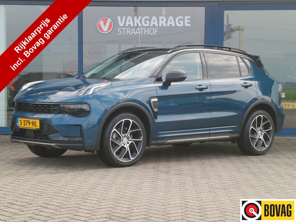 Lynk & Co 01 1.5, Black Style / Full LED / Elektr. Schuifdak / Camera 360 + Sensoren / Carplay + Android Auto / 20' LMV