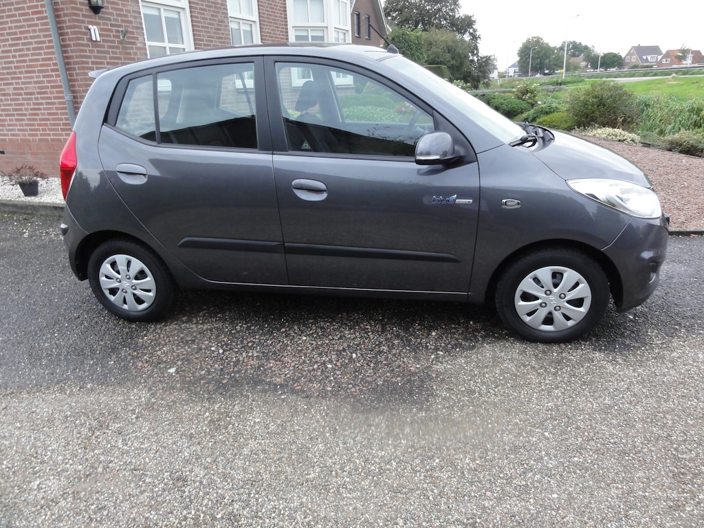 Hyundai i10 1.0 Black pack AIRCO A.P.K 24-01-2027 !!