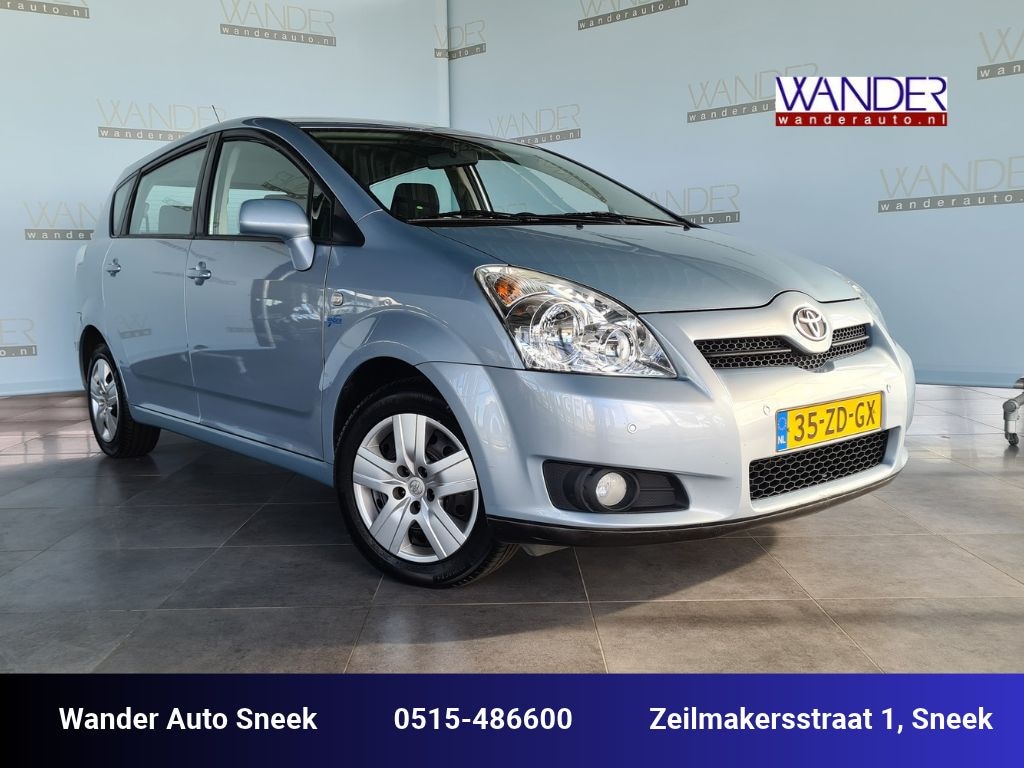 Toyota Verso 1.8 16v VVT-i Sol /Trekhaak/Parkeersensoren/Automatische airco/Radio